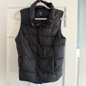 GAP Black Puffer Vest